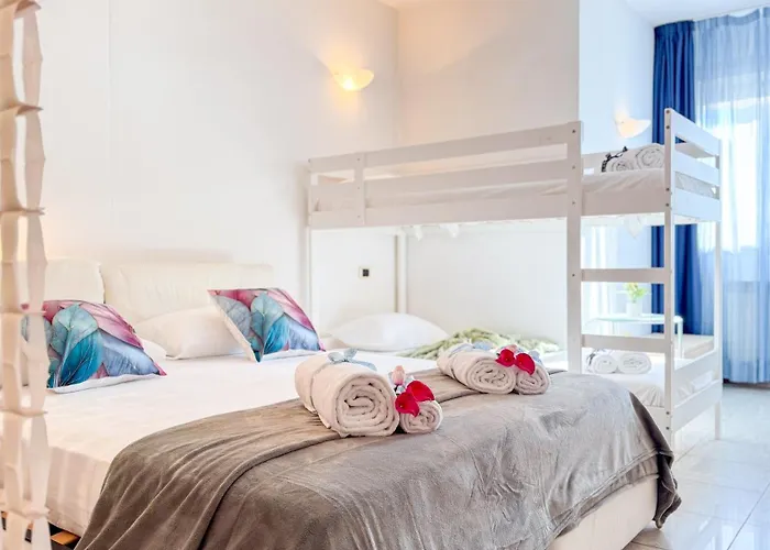 Liam Leo By Ca-sa Check