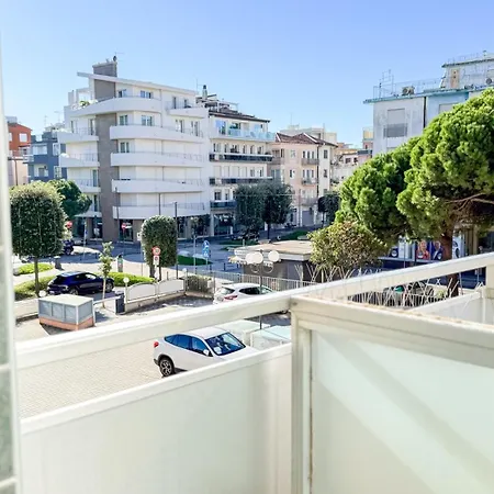 Liam Leo By Ca-sa Check Apartment